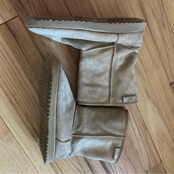 GUC Vintage Delias Aspen Shorti suede sherpa lined booties. UggSand  Size 8. - Picture 5 of 11